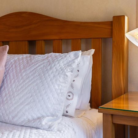 تورانجي Olive Rabbit - Boutique Bed & Breakfast المظهر الخارجي الصورة